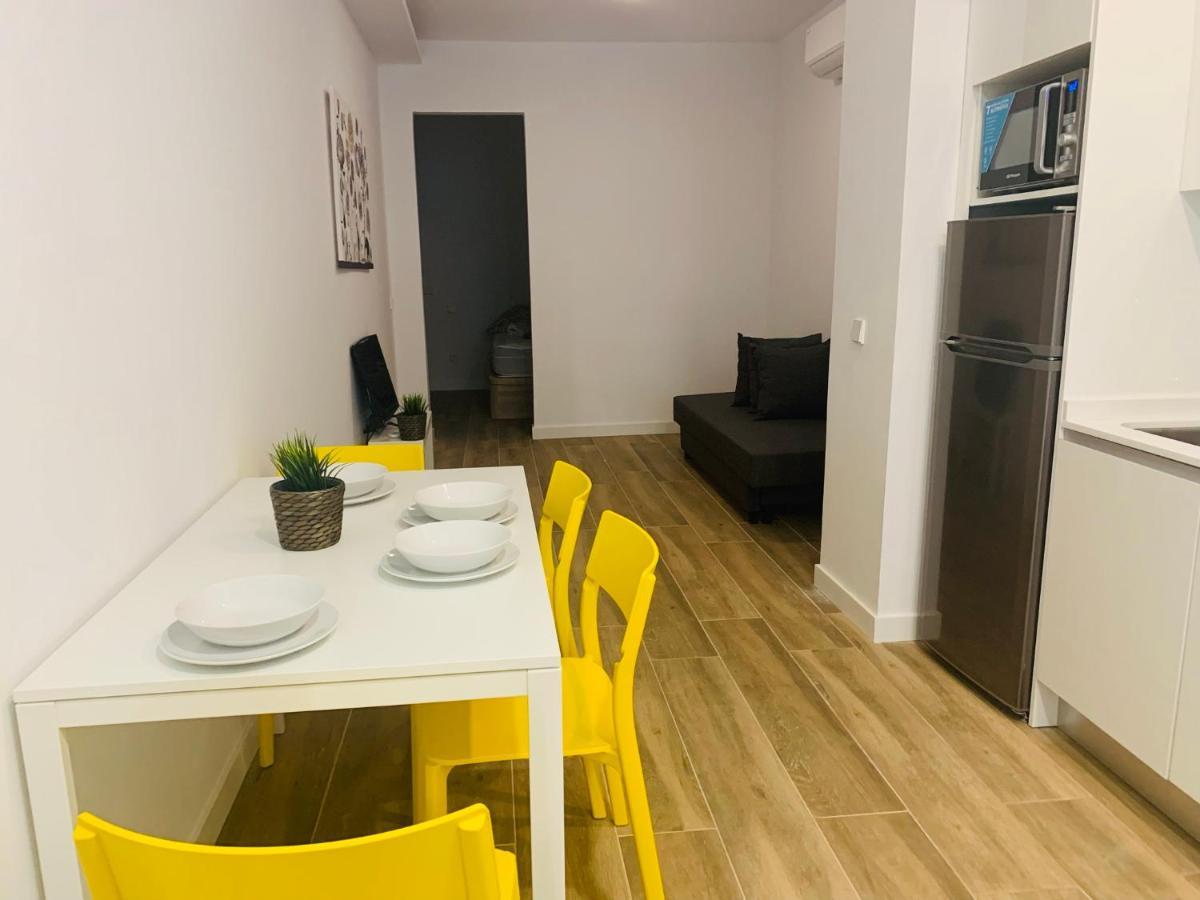 Moncloa-Uni. Complutense Apartamentos Madrid Exterior photo